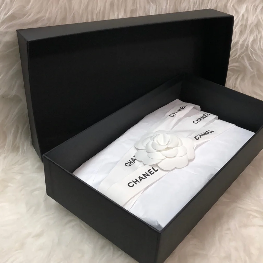 🆕 CHANEL Designer Box & Ribbon - Picture 6 of 9